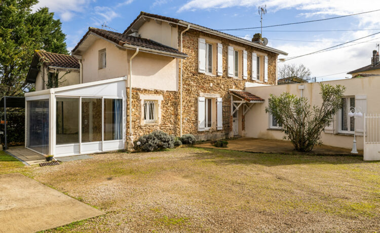 À vendre : Maison de plain-pied au coeur de Mont-de-Marsan 2